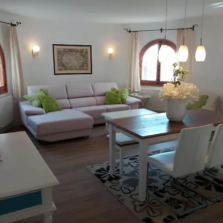 Apartment Belucra Downstairs